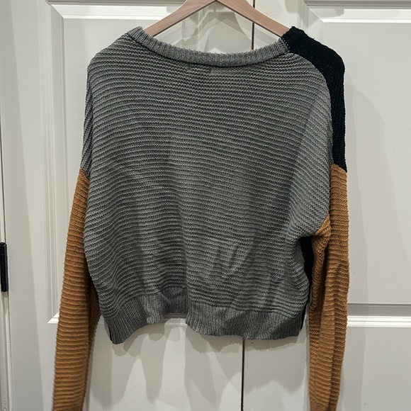 Sweater - Picture 2 of 2